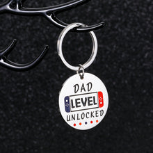 Load image into Gallery viewer, Funny New Dad Gift Keychain for Dad Fathers Day Pregnancy Announcement Gift for First Time Daddy to Be Expecting Dad Newborn Baby 2023 Birthday Christmas Gift for Father Men Husband