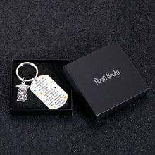 Load image into Gallery viewer, 2021 Graduation Keychain Gifts for Women Men Class of 2021 Students Daughter Son