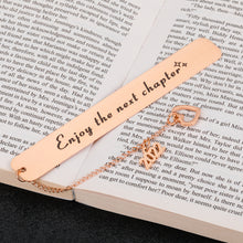 Load image into Gallery viewer, 2022 Graduation Bookmark Gift for Book Lover Inspirational Birthday Retirement Christmas Stocking Stuffers Gift for Women Men Boys Girls Senior Coworker Leaving Promotion New Dad Mom Gift Rose Gold