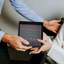 Load image into Gallery viewer, Coworker Thank You Gift for Women Men Acrylic Office Desk Decor Gift for Colleagues from Boss Leader Birthday Christmas Leaving Going Away Employee Appreciation Gift for Coworker Paperweight Keepsake