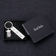 Load image into Gallery viewer, 2021 Graduation Gifts for Women Men Do Epic Keychain 2021 Senior Students Master Grad Gift for Son Daughter Friends Him Her from College High School Graduate Jewelry Present for Boys Girls