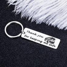 Load image into Gallery viewer, Bus Driver Appreciation Gift Keychain for Men Women School Bus Driver Thank You Keeping Me Safe Bus Key Chain Birthday Christmas Graduation Gifts for Him Her School Driver Retire Gift