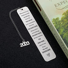 Load image into Gallery viewer, 2023 Inspirational Graduation Bookmark Gifts for Women Men Middle High School Graduation Gifts for Students Daughter Teen Son Boys Girls College Master Class 2023 Grads Gifts for Nurse Friends Him Her