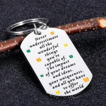 Load image into Gallery viewer, 2021 Graduation Keychain Gifts for Women Men Class of 2021 Students Daughter Son