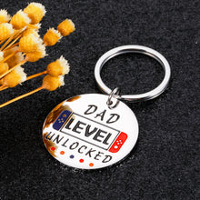Load image into Gallery viewer, Funny New Dad Gift Keychain for Dad Fathers Day Pregnancy Announcement Gift for First Time Daddy to Be Expecting Dad Newborn Baby 2023 Birthday Christmas Gift for Father Men Husband