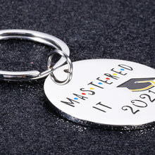 Load image into Gallery viewer, Class of 2021 Graduation Gifts for Him Her, Mastered It 2021 Seniors Students Keychain Graduation Daughter Son from Dad Mom, Nurses Master Students from College High School Gifts for Friends Girls