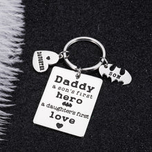 Load image into Gallery viewer, Fathers Day Gift Dad Keychain from Son Daughter to Daddy Christmas Birthday Gift for Stepdad New Dad to Be Husband from Kids Stepdaughter Stepson Wife Father of the Bride Valentine Wedding Men Him