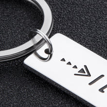 Load image into Gallery viewer, I Love You 3000 Keychain Gifts for Son Daughter Mom Dad Iron Man Gift 2020 Graduation Birthday for Boyfriend Girlfriend Marvel Avenger Fans Valentine Mothers Fathers Day Gift for Women Men