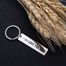 Load image into Gallery viewer, I Love You 3000 Keychain Gifts for Son Daughter Mom Dad Iron Man Gift 2020 Graduation Birthday for Boyfriend Girlfriend Marvel Avenger Fans Valentine Mothers Fathers Day Gift for Women Men