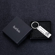 Load image into Gallery viewer, Bus Driver Appreciation Gift Keychain for Men Women School Bus Driver Thank You Keeping Me Safe Bus Key Chain Birthday Christmas Graduation Gifts for Him Her School Driver Retire Gift
