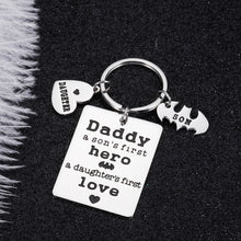 Load image into Gallery viewer, Fathers Day Gift Dad Keychain from Son Daughter to Daddy Christmas Birthday Gift for Stepdad New Dad to Be Husband from Kids Stepdaughter Stepson Wife Father of the Bride Valentine Wedding Men Him
