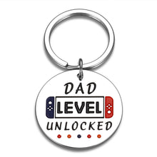 Load image into Gallery viewer, Funny New Dad Gift Keychain for Dad Fathers Day Pregnancy Announcement Gift for First Time Daddy to Be Expecting Dad Newborn Baby 2023 Birthday Christmas Gift for Father Men Husband
